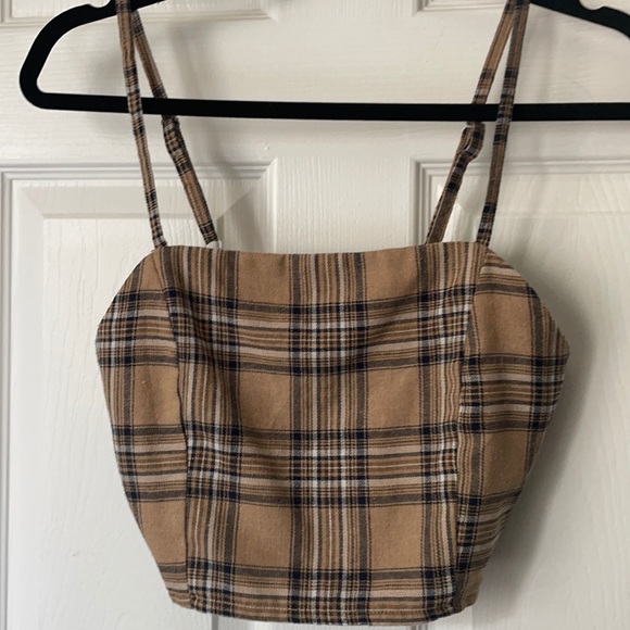 Tops - CUTE PLAID CROP TOP *PICK 3 for $20 👚